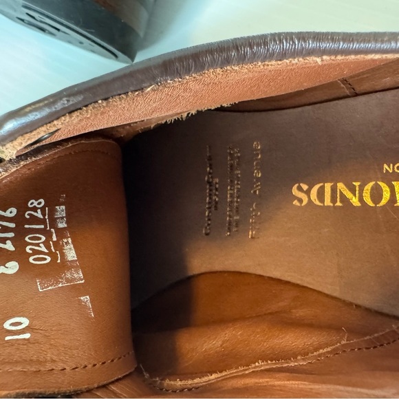 Allen Edmonds Fifth Avenue Cap-Toe Oxford Dress Shoe left size 9 / right size 10 - Picture 10 of 15